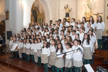 Coros participantes en el XXXV Festival de Villancicos de la Orden del Volatín en Tudela.