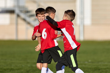 Imágenes del encuentro Cardenal Ilundain 3-3 Calasanz de la primera jornada del XL Torneo Interescolar.