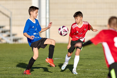 Imágenes del encuentro Cardenal Ilundain 3-3 Calasanz de la primera jornada del XL Torneo Interescolar.