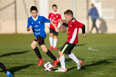 Imágenes del encuentro Cardenal Ilundain 3-3 Calasanz de la primera jornada del XL Torneo Interescolar.
