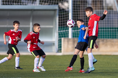 Imágenes del encuentro Cardenal Ilundain 3-3 Calasanz de la primera jornada del XL Torneo Interescolar.