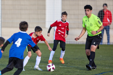 Imágenes del encuentro Cardenal Ilundain 3-3 Calasanz de la primera jornada del XL Torneo Interescolar.