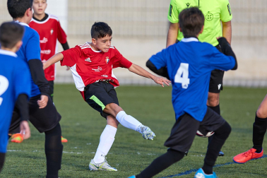 Imágenes del encuentro Cardenal Ilundain 3-3 Calasanz de la primera jornada del XL Torneo Interescolar.