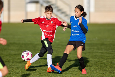 Imágenes del encuentro Cardenal Ilundain 3-3 Calasanz de la primera jornada del XL Torneo Interescolar.