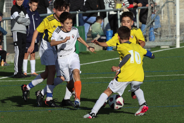 Imágenes del encuentro Ikastola Jaso 2-3 Luis Amigó de la primera jornada del XL Torneo Interescolar.