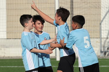 Imágenes del encuentro Las Amescoas 0-2 Santa Ana de la primera jornada del XL Torneo Interescolar.