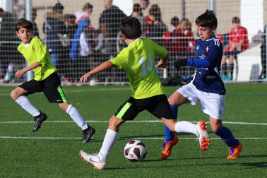 Imágenes del encuentro Amaiur Ik. 2-5 San Cernin de la primera jornada del XL Torneo Interescolar.