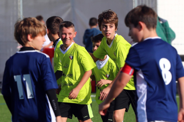 Imágenes del encuentro Amaiur Ik. 2-5 San Cernin de la primera jornada del XL Torneo Interescolar.