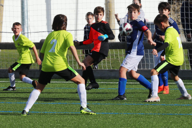 Imágenes del encuentro Amaiur Ik. 2-5 San Cernin de la primera jornada del XL Torneo Interescolar.