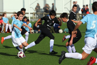 Imágenes del encuentro Beriáin 0-10 Irulegi de la primera jornada del XL Torneo Interescolar.