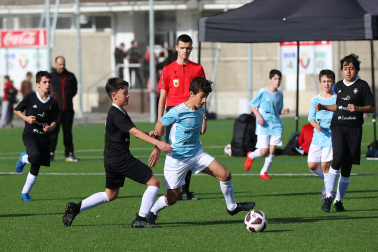 Imágenes del encuentro Beriáin 0-10 Irulegi de la primera jornada del XL Torneo Interescolar.