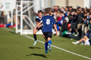 Imágenes del encuentro El Lago Mendillorri 3-0 Esclavas Sº Corazón de la primera jornada del XL Torneo Interescolar.