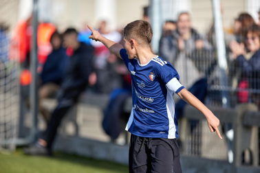 Imágenes del encuentro El Lago Mendillorri 3-0 Esclavas Sº Corazón de la primera jornada del XL Torneo Interescolar.