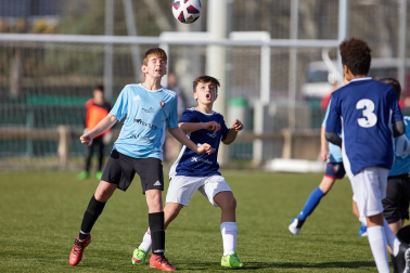 Imágenes del encuentro San Juan de la Cadena 0-4 Sagrado Corazón de la primera jornada del XL Torneo Interescolar.