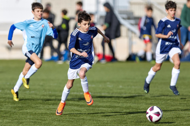 Imágenes del encuentro San Juan de la Cadena 0-4 Sagrado Corazón de la primera jornada del XL Torneo Interescolar.