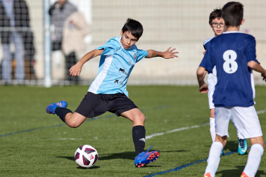 Imágenes del encuentro San Juan de la Cadena 0-4 Sagrado Corazón de la primera jornada del XL Torneo Interescolar.