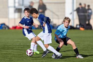 Imágenes del encuentro San Juan de la Cadena 0-4 Sagrado Corazón de la primera jornada del XL Torneo Interescolar.