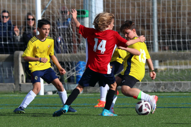 Imágenes del encuentro El Redín 2-1 San Pedro de la primera jornada del XL Torneo Interescolar.