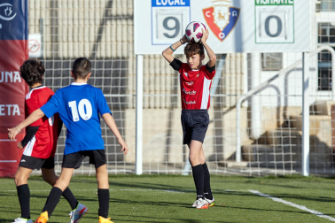 Imágenes del encuentro Puente La Reina Gares 4-0 Maristas de la primera jornada del XL Torneo Interescolar.