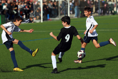 Imágenes del encuentro Elorri 1-1 Ezkaba Ik.de la primera jornada del XL Torneo Interescolar