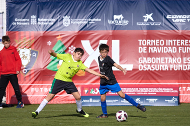 Imágenes del encuentro San Fermin Ik. 1-3 Buztintxuri de la primera jornada del XL Torneo Interescolar.