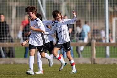 Imágenes del encuentro San Ignacio 3-2 Erreniega de la primera jornada del XL Torneo Interescolar.