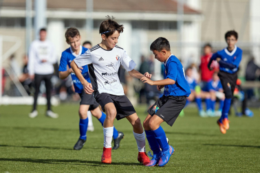 Imágenes del encuentro San Ignacio 3-2 Erreniega de la primera jornada del XL Torneo Interescolar.