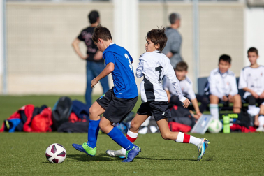 Imágenes del encuentro San Ignacio 3-2 Erreniega de la primera jornada del XL Torneo Interescolar.
