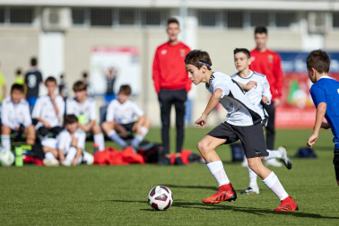 Imágenes del encuentro San Ignacio 3-2 Erreniega de la primera jornada del XL Torneo Interescolar.