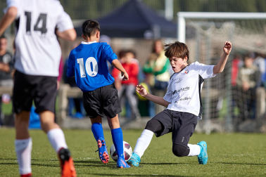 Imágenes del encuentro San Ignacio 3-2 Erreniega de la primera jornada del XL Torneo Interescolar.