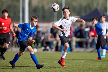 Imágenes del encuentro San Ignacio 3-2 Erreniega de la primera jornada del XL Torneo Interescolar.