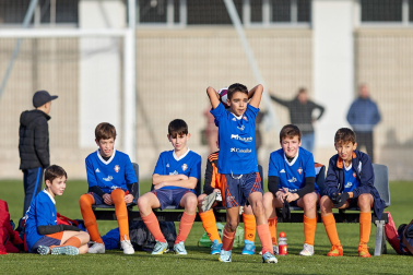 Imágenes del encuentro Bernart Etxepare 0-1 Liceo Monjardín de la segunda jornada del XL Torneo Interescolar.