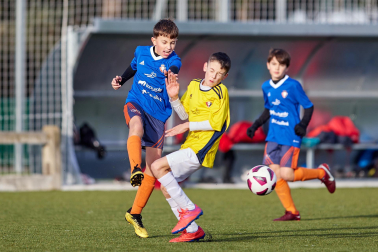 Imágenes del encuentro Bernart Etxepare 0-1 Liceo Monjardín de la segunda jornada del XL Torneo Interescolar.