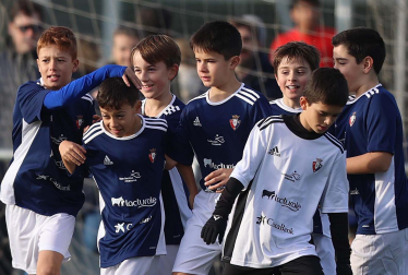 Imágenes del encuentro Hermanas Uriz Pi 7-0 Santo Tomás de la segunda jornada del XL Torneo Interescolar.
