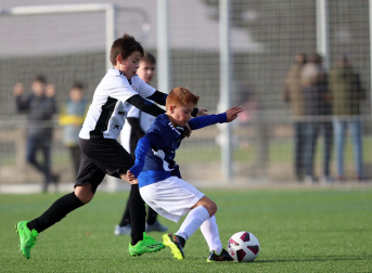 Imágenes del encuentro Hermanas Uriz Pi 7-0 Santo Tomás de la segunda jornada del XL Torneo Interescolar.