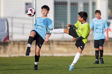 Imágenes del encuentro Ikastola Auzalar 3 - 0 Hilarión Eslava de la segunda jornada del XL Torneo Interescolar.