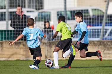 Imágenes del encuentro Ikastola Auzalar 3 - 0 Hilarión Eslava de la segunda jornada del XL Torneo Interescolar.