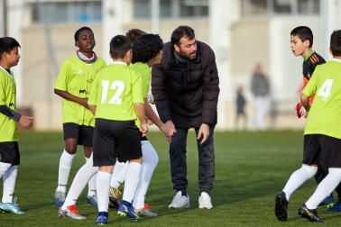 Imágenes del encuentro Ikastola Auzalar 3 - 0 Hilarión Eslava de la segunda jornada del XL Torneo Interescolar.
