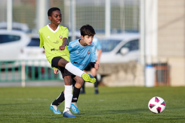 Imágenes del encuentro Ikastola Auzalar 3 - 0 Hilarión Eslava de la segunda jornada del XL Torneo Interescolar.