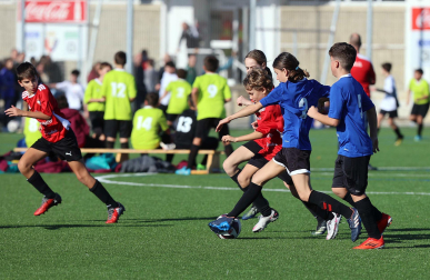 Imágenes del encuentro Jesuitinas 0 - 2 Ikastola Alatz ardín de la segunda jornada del XL Torneo Interescolar.