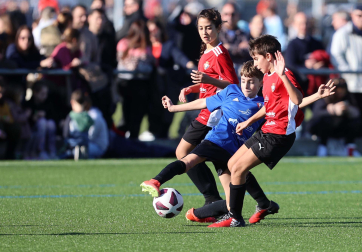 Imágenes del encuentro Jesuitinas 0 - 2 Ikastola Alatz ardín de la segunda jornada del XL Torneo Interescolar.