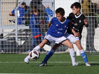 Imágenes del encuentro Juan Bautista Irurtzun 3 - 2 Catalina de Foiz ardín de la segunda jornada del XL Torneo Interescolar.