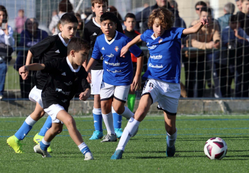 Imágenes del encuentro Juan Bautista Irurtzun 3 - 2 Catalina de Foiz ardín de la segunda jornada del XL Torneo Interescolar.