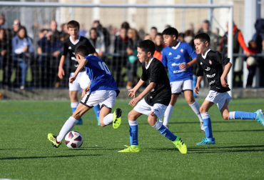 Imágenes del encuentro Juan Bautista Irurtzun 3 - 2 Catalina de Foiz ardín de la segunda jornada del XL Torneo Interescolar.