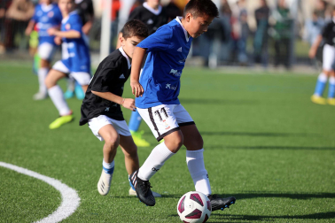Imágenes del encuentro Juan Bautista Irurtzun 3 - 2 Catalina de Foiz ardín de la segunda jornada del XL Torneo Interescolar.