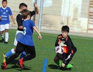 Imágenes del encuentro Juan Bautista Irurtzun 3 - 2 Catalina de Foiz ardín de la segunda jornada del XL Torneo Interescolar.