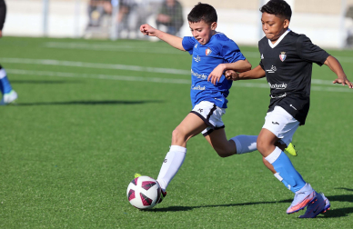 Imágenes del encuentro Juan Bautista Irurtzun 3 - 2 Catalina de Foiz ardín de la segunda jornada del XL Torneo Interescolar.