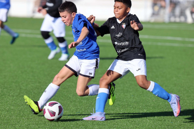 Imágenes del encuentro Juan Bautista Irurtzun 3 - 2 Catalina de Foiz ardín de la segunda jornada del XL Torneo Interescolar.