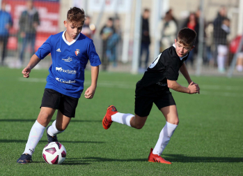 Imágenes del encuentro Lorenzo Goikoa 3 - 3 Virgen Blanca de la segunda jornada del XL Torneo Interescolar.