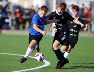 Imágenes del encuentro Lorenzo Goikoa 3 - 3 Virgen Blanca de la segunda jornada del XL Torneo Interescolar.